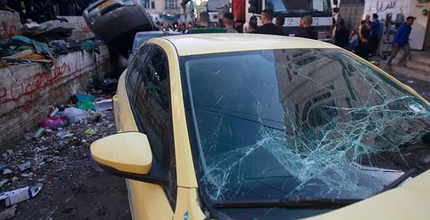 إصابات واعتقالات وتدمير مركبات خلال اقتحام الاحتلال طولكرم