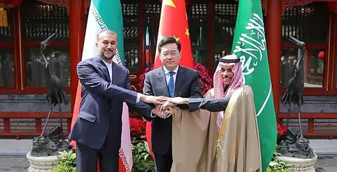 في الصين.. إيران والسعودية تُعيد العلاقات الدبلوماسية بعد 7 سنوات