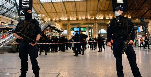 فرنسا: إصابة عدة أشخاص بعملية طعن في محطة قطارات