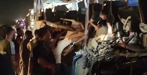 مصرع 17 شخصاً وعشرات المصابين بحادث سير جنوبي مصر