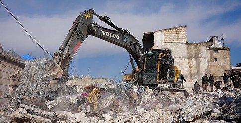 البرد يخنق الجميع تحت الأنقاض في تركيا وسوريا.. تفاصيل جديدة مُعمقة