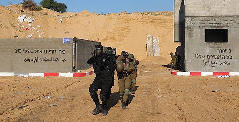 تخللها خطف جنود.. الغرفة المشتركة بغزة تنفذ مناورة "الركن الشديد3"
