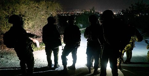 شاهد لحظة تنفيذ عملية أريحا وفرار الخلية المنفذة وتعقيب الجيش