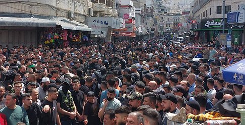 آلاف الفلسطينيين يشيعون جثامين شهداء طولكرم ونابلس