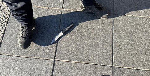 الاحتلال يُطلق النار على امرأة فلسطينية بالقدس بزعم تنفيذ عملية طعن