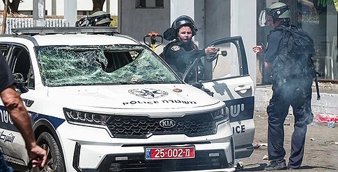 مئات الجرحى بتظاهرات عنيفة بين الإريتريين وساحة الحرب هي تل أبيب