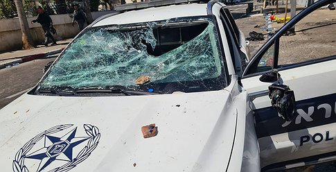 مئات الجرحى بتظاهرات عنيفة بين الإريتريين وساحة الحرب هي تل أبيب