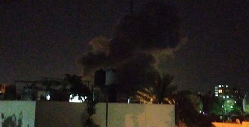الاحتلال يدمر منزلين شمال وجنوب قطاع غزة
