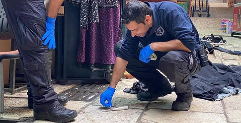 شهيد بزعم تنفيذ عملية طعن شرطيين في القدس