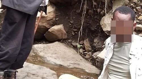 صورة حصرية..اختطاف إسرائيلي في أدغال إثيوبيا وإسرائيل قلقة من مصيره