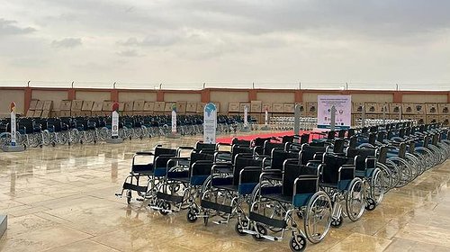 وصول قافلة مساعدات طبية إلى قطاع غزة