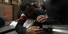 مجزرة جديدة في بيت لاهيا.. 5 شهداء بينهم 3 أطفال في غارة "مسيّرة" للاحتلال شمال غزة