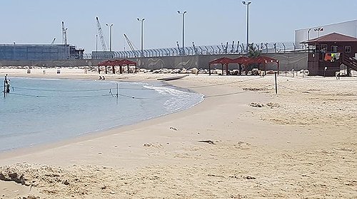 الصحة الإسرائيلية تُحذر من الاستحمام بشاطئ حيفا