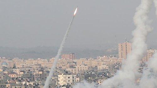المقاومة في غزة تطلق صواريخ تجريبية تجاه البحر