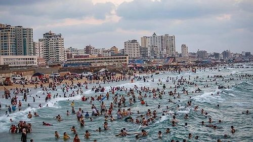 الإعلان عن موعد السباحة في شاطئ بحر غزة
