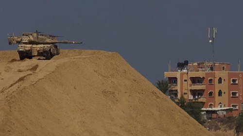 جيش الاحتلال يعتقل فلسطيني تسلل من جنوبي قطاع غزة