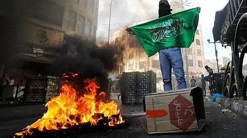 صحيفة عبرية تكشف سبب انعدام العمليات الفدائية في الخليل