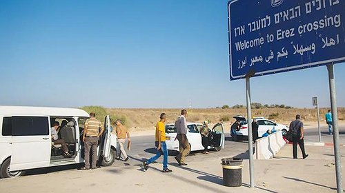 الاحتلال يفرض إغلاقاً شاملاً على الضفة ومعابر غزة