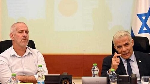 لابيد: إحباط العمليات في الضفة الغربية أمر أساسي للحياة في إسرائيل