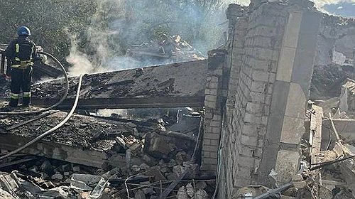 49 قتيلاً في قصف على قرية بمدينة خاركيف الأوكرانية