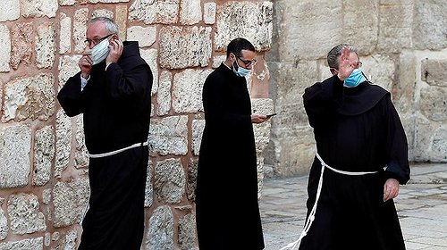 يهود يبصقون على نصاري سُياح في القدس وإدانات إسرائيلية واسعة