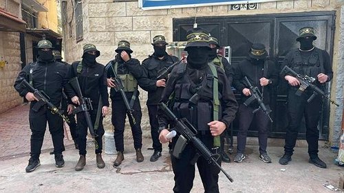 "الشاباك" يعتقل خلية زودت مقاومي جنين بالأسلحة