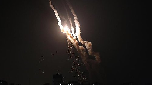 سقوط صاروخ بمنطقة مفتوحة بمستوطنات غلاف غزة
