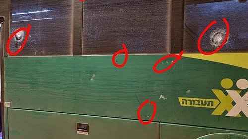 إطلاق نار يستهدف حافلة إسرائيلية في رام الله والجيش يستنفر قواته