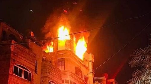 "الإندونيسي": 20 جثة جراء حريق منزل في شمال قطاع غزة