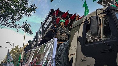 حاولوا تعطيل "سيليكوم"...تقديم لائحة اتهام ضد 3 فلسطينيين سربوا معلومات لحماس
