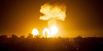صحيفة تكشف: اتصالات مكثفة دولية انهالت لمنع التصعيد في غزة