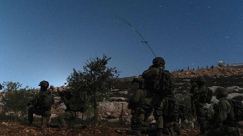 اعتقال عدد من المواطنين في الضفة الغربية فجراً