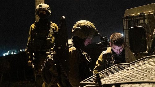 اعتقال 10 مواطنين في الضفة الغربية