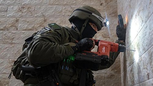الاحتلال يأخذ مقاسات منزل منفذ عملية تل أبيب كامل أبو بكر تمهيداً لنسفه