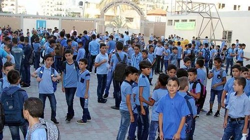 التعليم بغزة تنشر عدة تعليمات للطلاب خاصة بفصل الشتاء