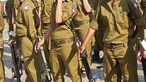 جيش الاحتلال: اعتقال جندي شارك المستوطنين في الاعتداء على الفلسطينيين