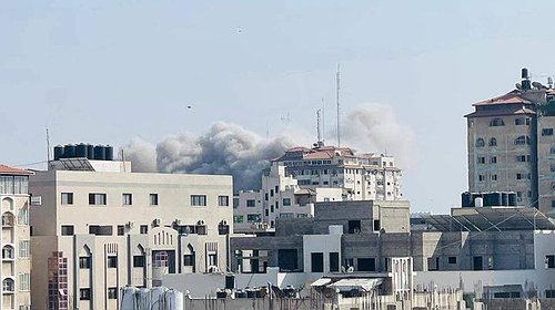 محدث: الجيش الإسرائيلي يشن سلسلة غارات على قطاع غزة. تحت اسم "الفجر الصادق"