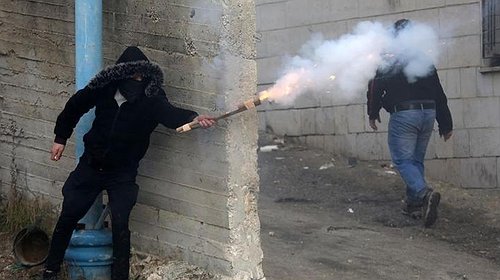 إصابة 3 جنود إسرائيليون بانفجار قنبلة خلال مواجهات بالخليل