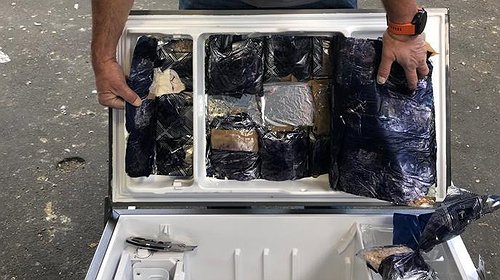 إسرائيل تزعم إحباط شحنة مخدرات قادمة إلى قطاع غزة