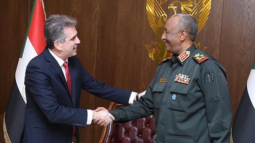 قناة عبرية: مسؤول إسرائيلي يلتقي بقادة السودان لتطبيع العلاقات