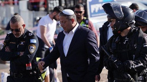 بن غفير يبارك الشرطة في قتل شاب بالمسجد الأقصى وروايات جديدة