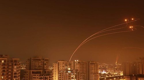 الاحتلال يعترف: القبة الحديدية تسببت بمقتل مستوطن جنوبي تل أبيب