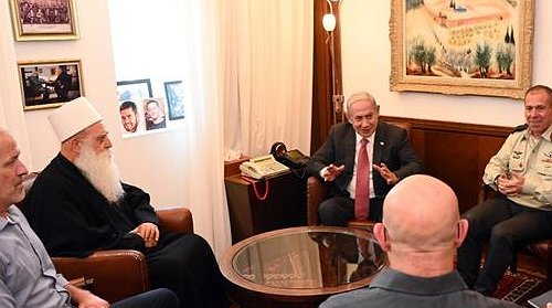 نتنياهو يُقرر العمل على مشروع "التوربينات" في الجولان حتى هذا الوقت