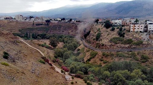 الجيش الإسرائيلي يقصف أهدافاً في لبنان بعد إطلاق قذيفة