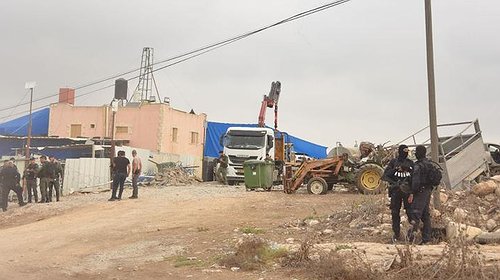 الاحتلال يُخلي بؤرة استيطانية قرب رام الله