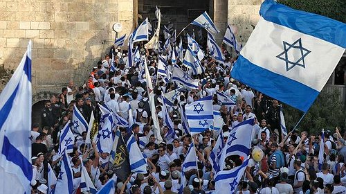 الاحتلال يرفع حالة التأهب بالقدس لمسيرة الأعلام وهؤلاء هم المدعوون