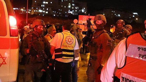 اطلاق النار على فلسطيني بزعم تنفيذ عملية طعن في نابلس