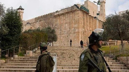 إسرائيل تقرر إغلاق المسجد الإبراهيمي أمام الفلسطينيين